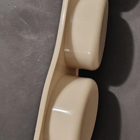 Round silicone soap mold - Picture 3 of 3